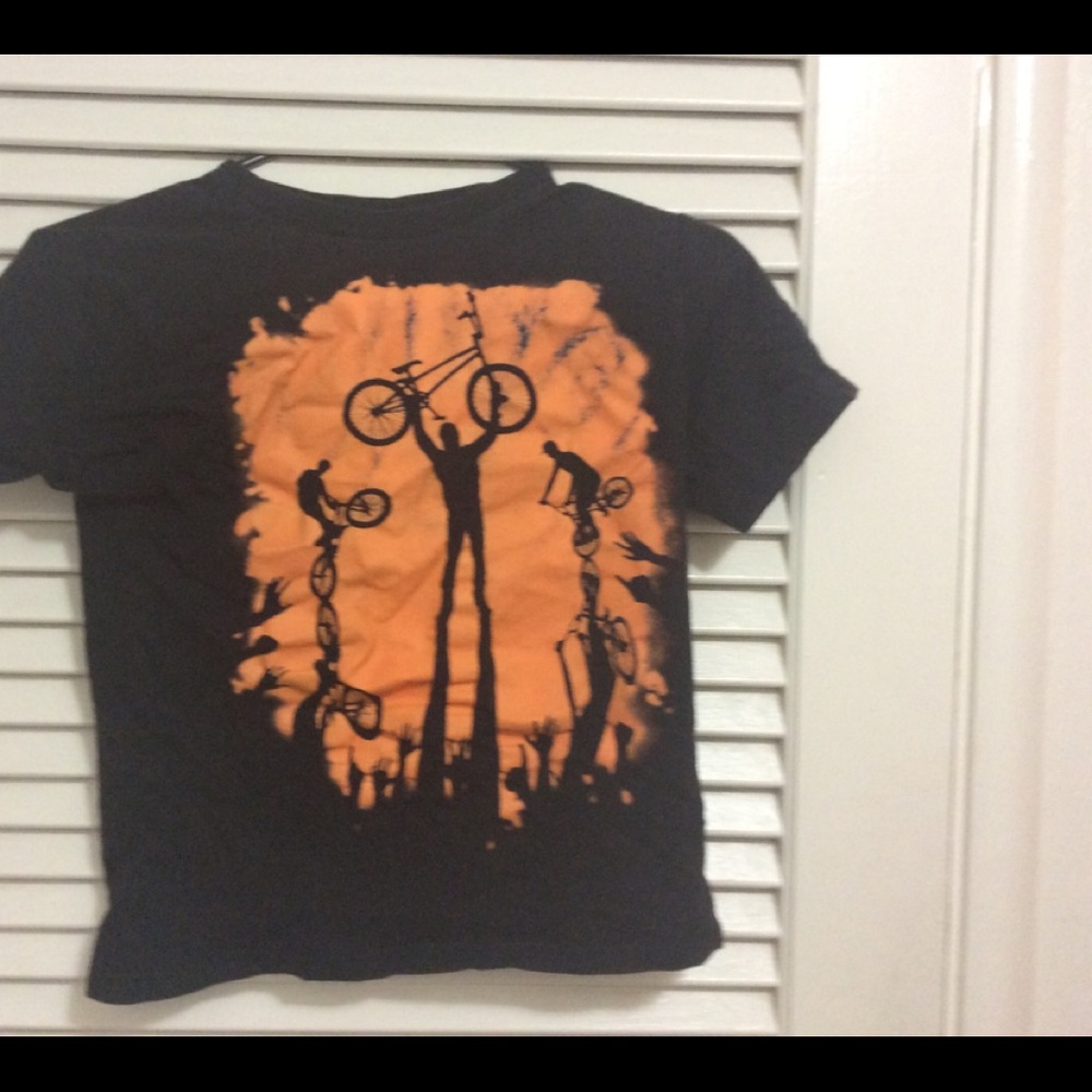 Black graphic Tee Shirt